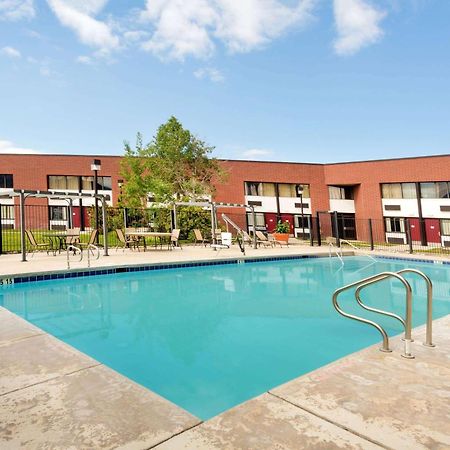 Ramada By Wyndham Cedar City Exteriér fotografie